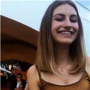 Studentessa universitaria, offre ripetizioni per studenti di scuole elementari medie e superiori in inglese, chimica, matematica,italiano, storia